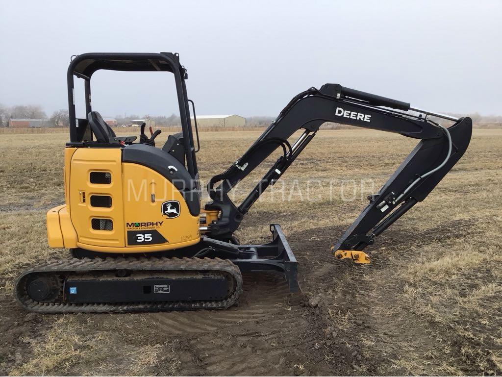 2023 John Deere 35 P Image 8