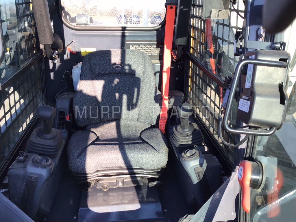 2023 John Deere 317G Image 11