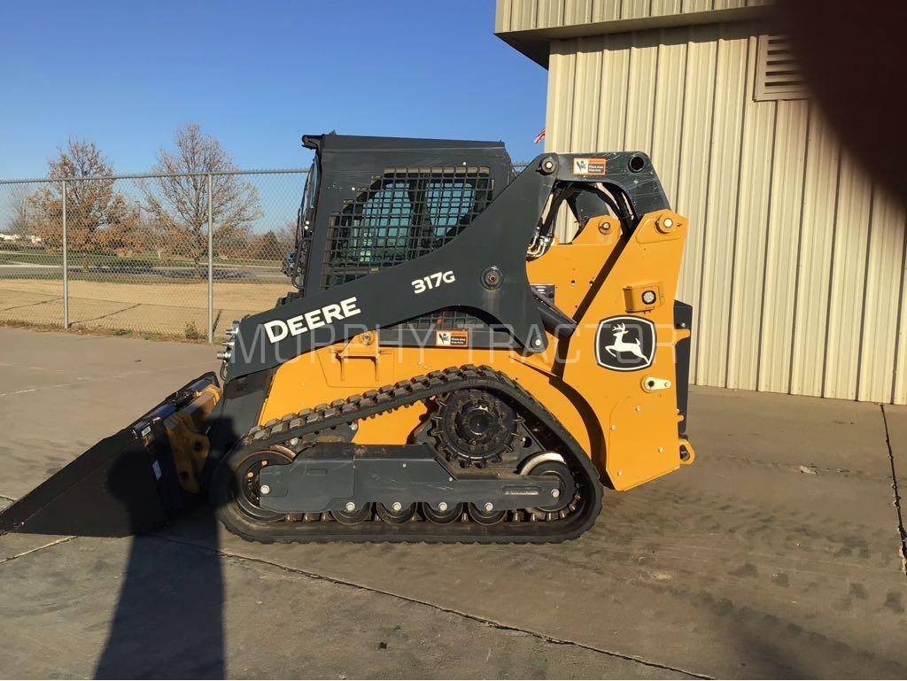 2023 John Deere 317G Image 4