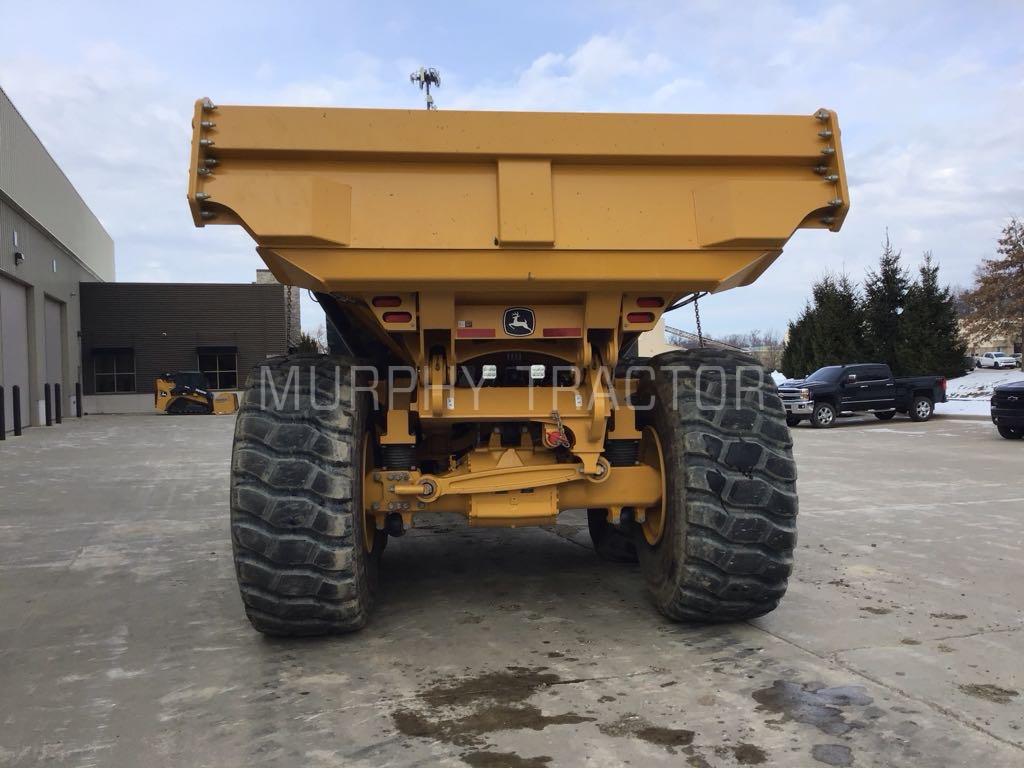 2025 John Deere 410 P Image 6