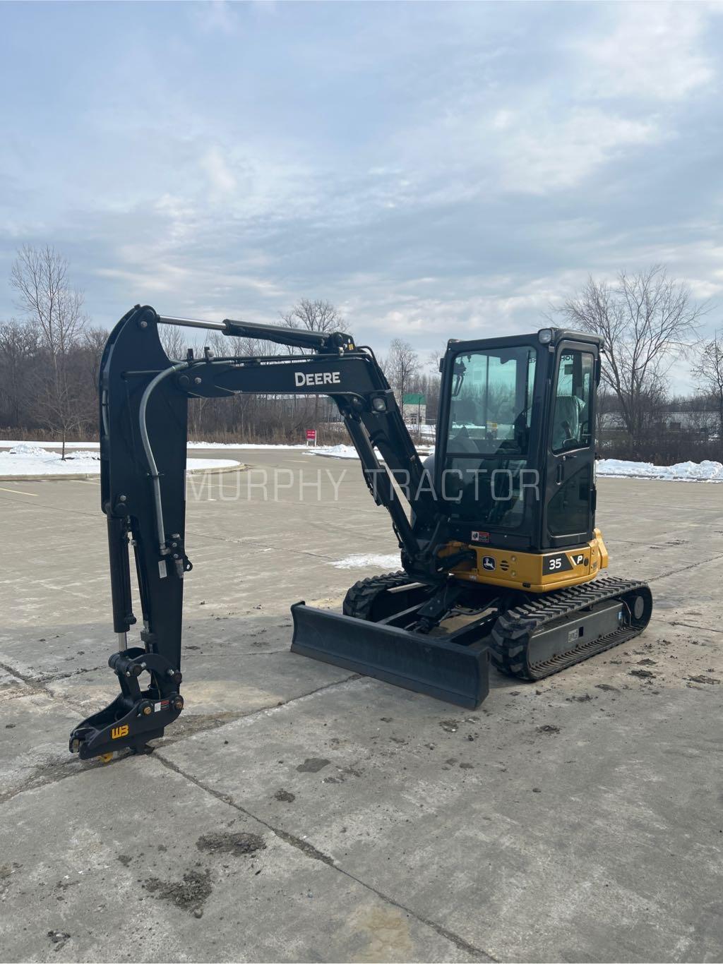 2024 John Deere 35 P Image 1