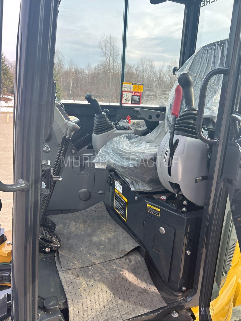 2024 John Deere 35 P Image 11