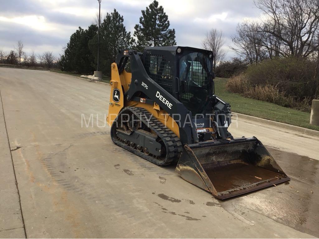 2024 John Deere 317G Image 9