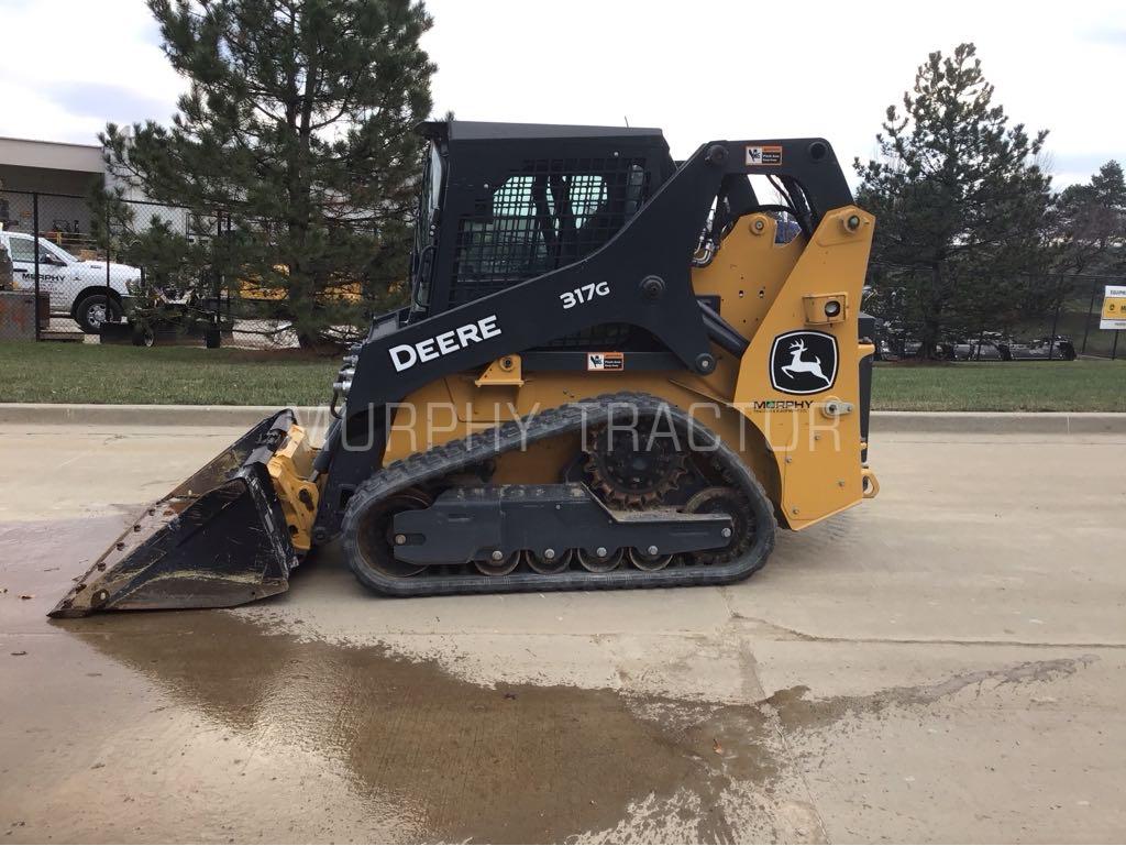 2024 John Deere 317G Image 4