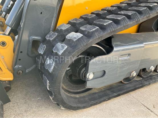 2023 John Deere 317G photo 13