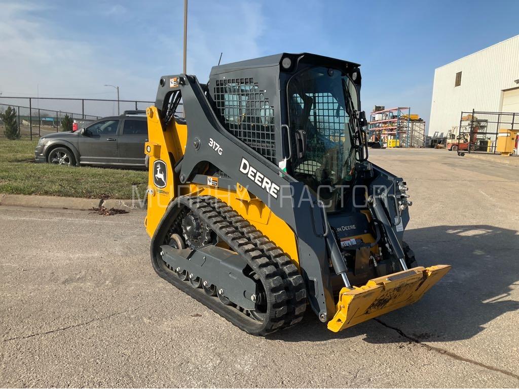 2023 John Deere 317G Image 9