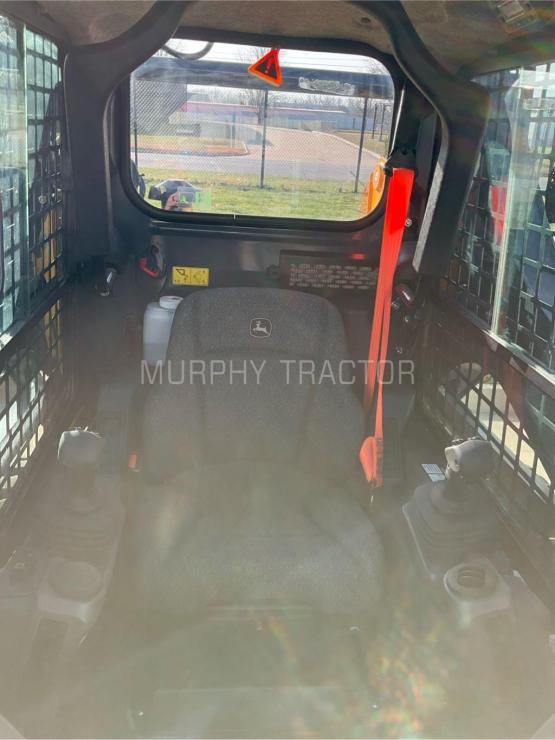 2023 John Deere 317G photo 11