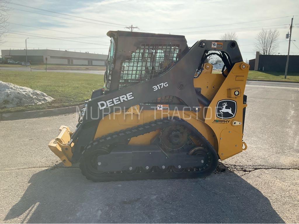 2023 John Deere 317G Image 4