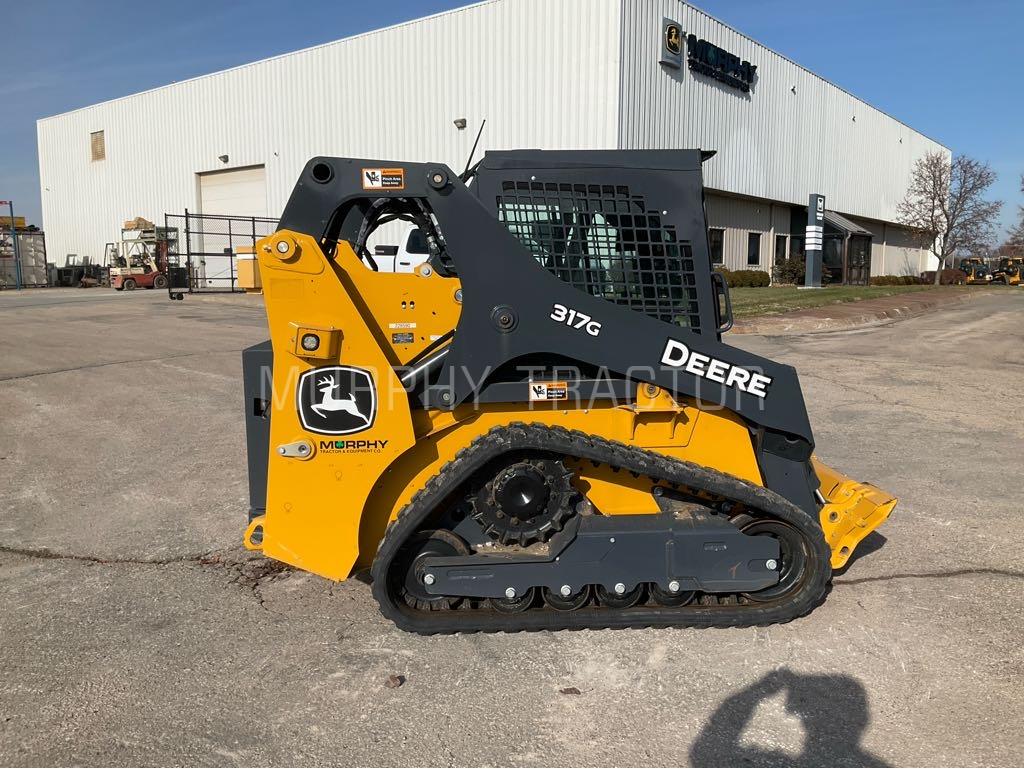 2023 John Deere 317G Image 8