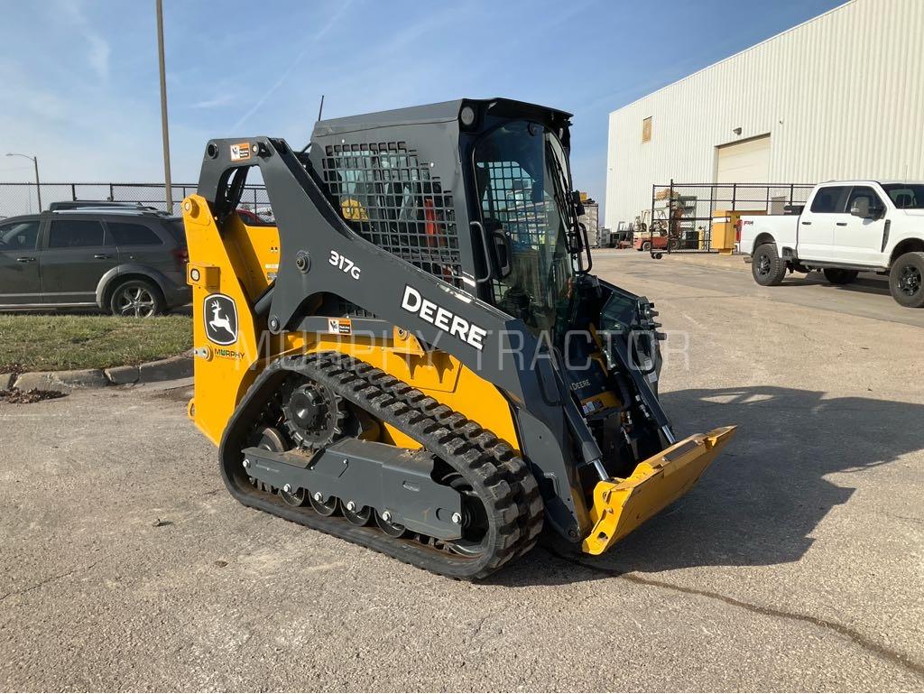 2023 John Deere 317G Image 9