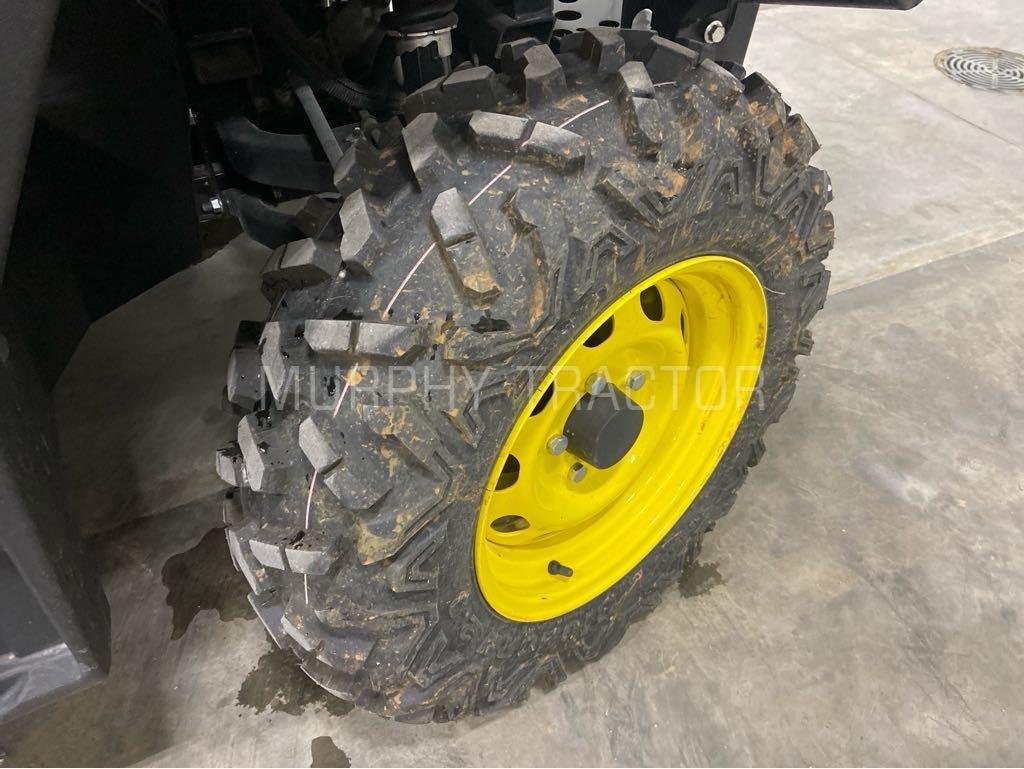 2024 John Deere XUV 865M Image 16