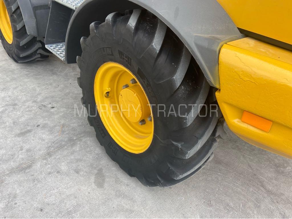 2024 John Deere 244 P Image 10