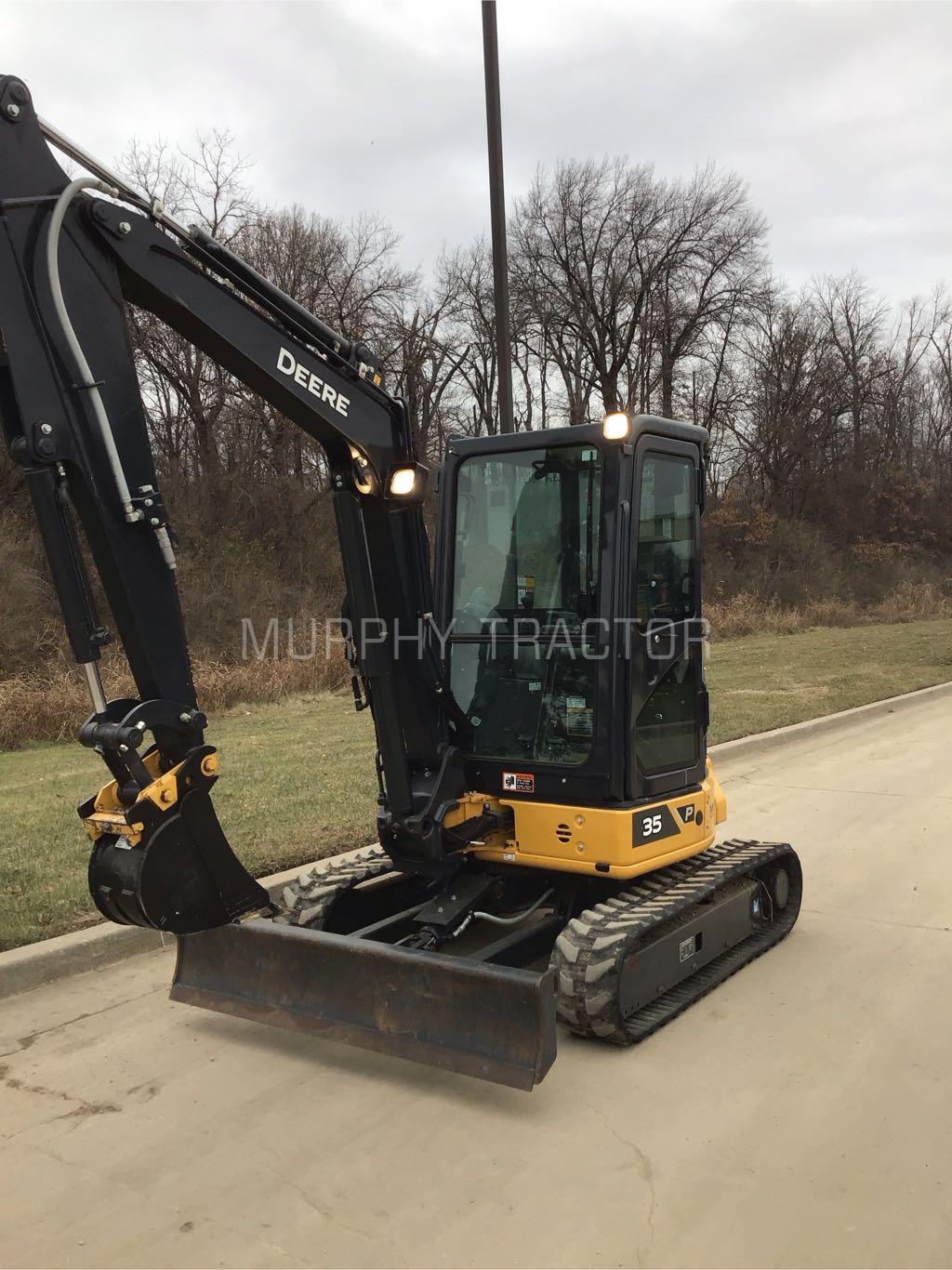 2023 John Deere 35 P Image 1