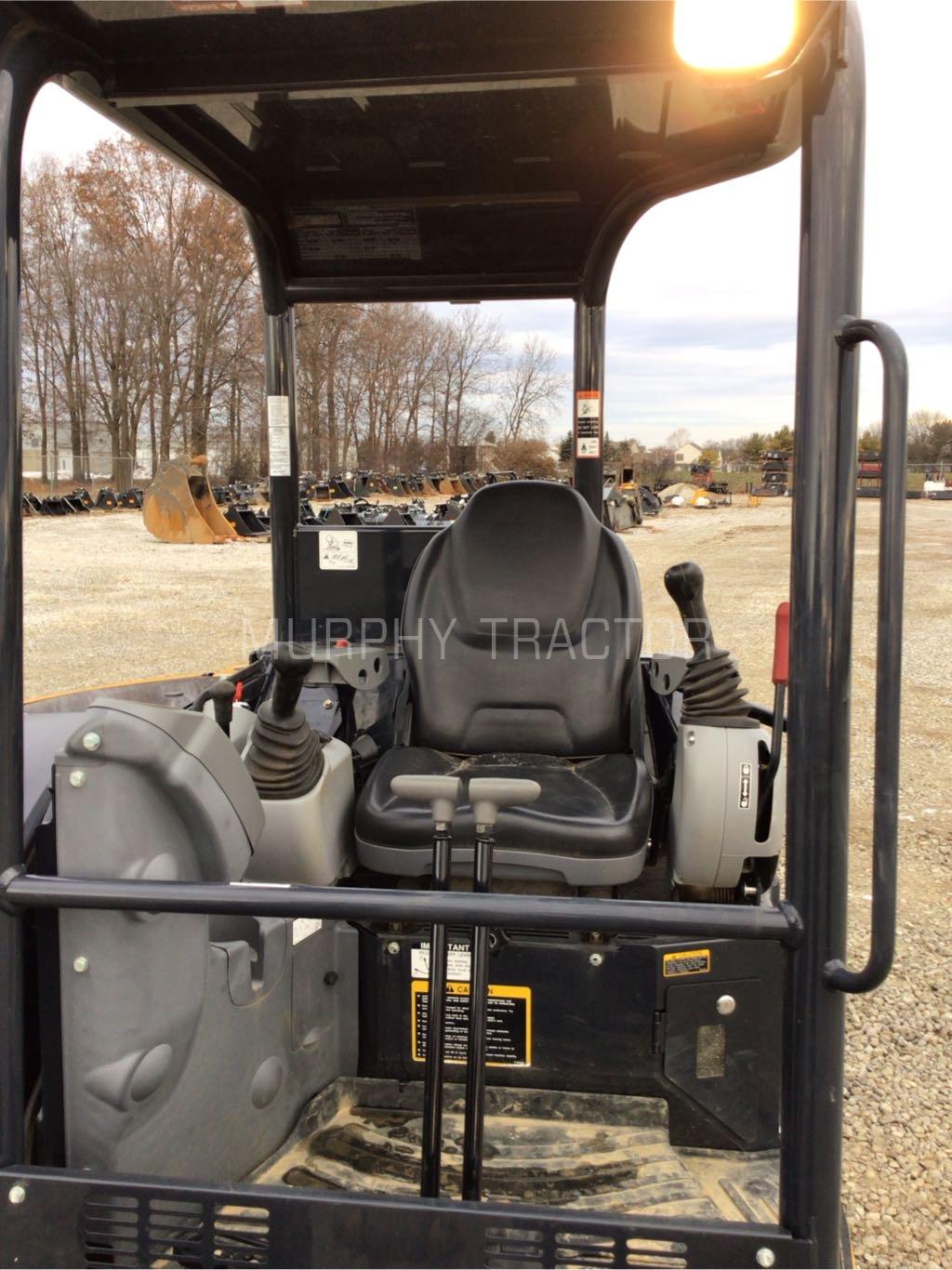 2023 John Deere 35 P Image 11