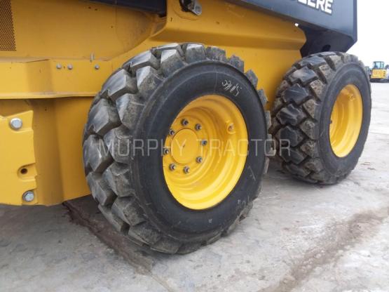 2024 John Deere 324G photo 15
