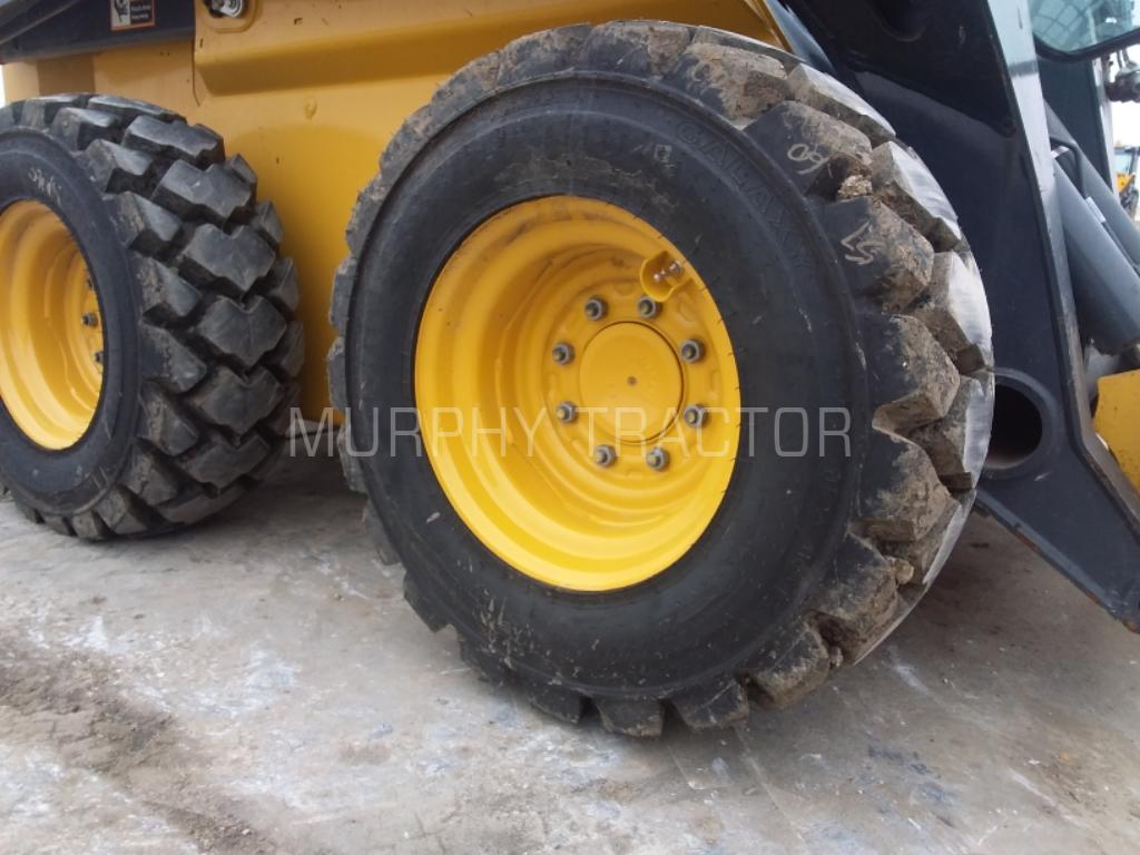 2024 John Deere 324G Image 16