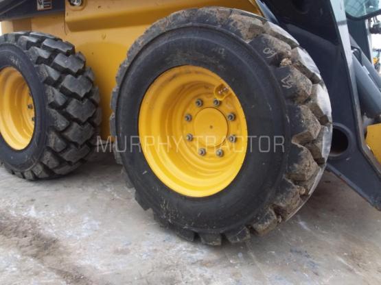 2024 John Deere 324G photo 16