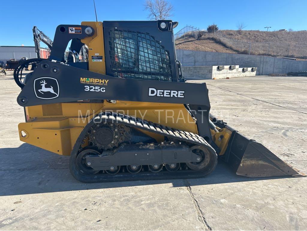 2024 John Deere 325G Image 8