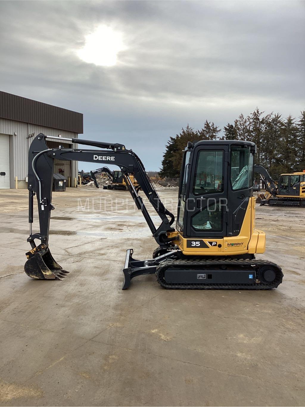 2024 John Deere 35 P Image 4