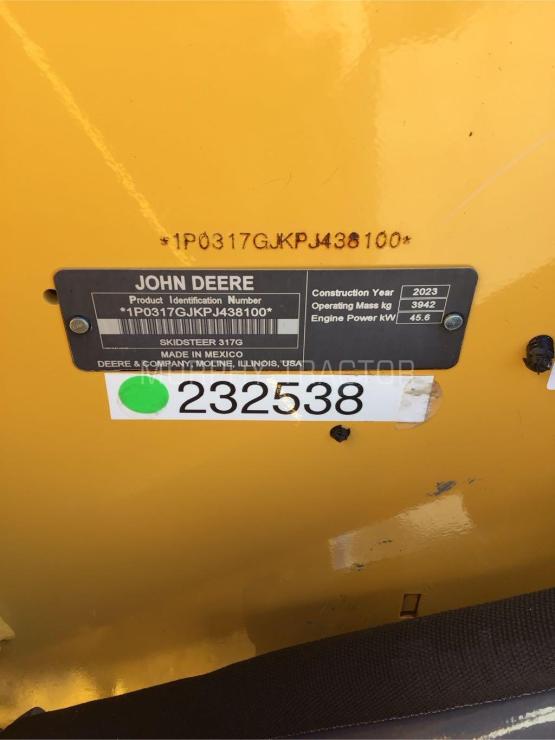 2023 John Deere 317G photo 2