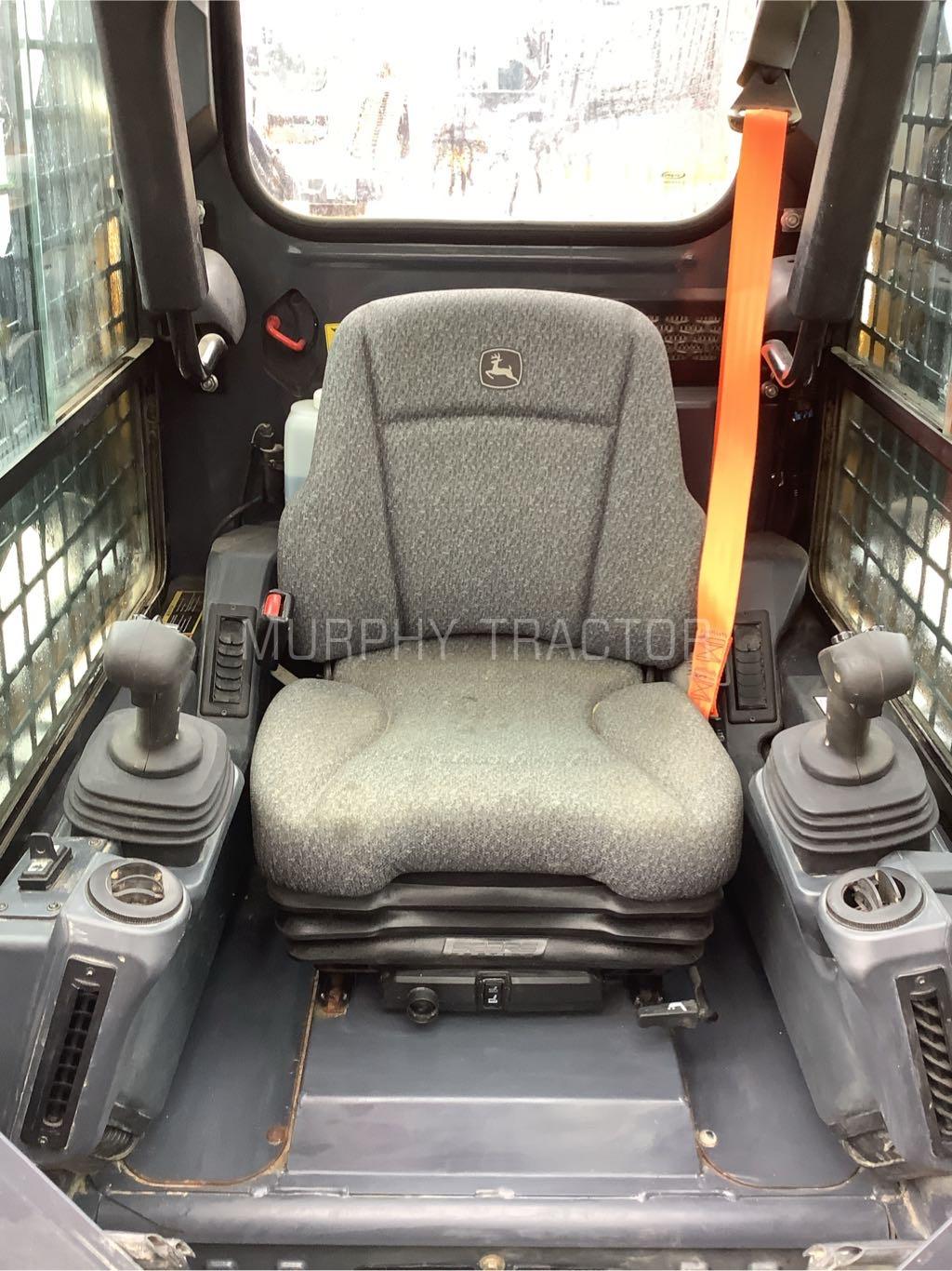 2023 John Deere 317G Image 11