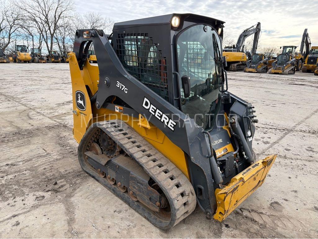 2023 John Deere 317G Image 9