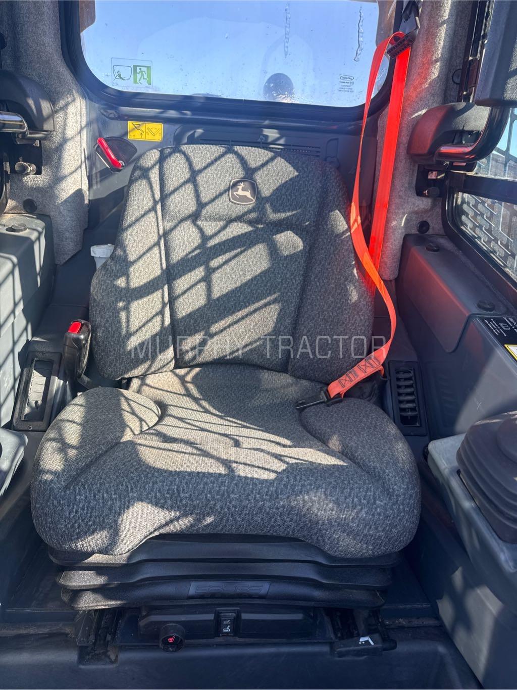 2024 John Deere 333G Image 12