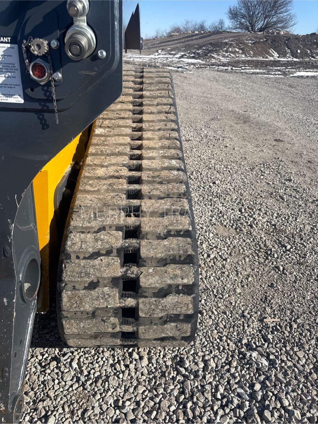 2024 John Deere 333G Image 13