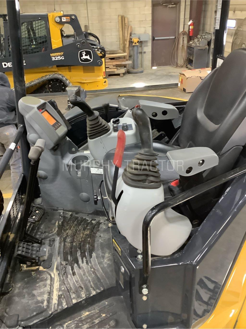 2023 John Deere 35 P Image 11