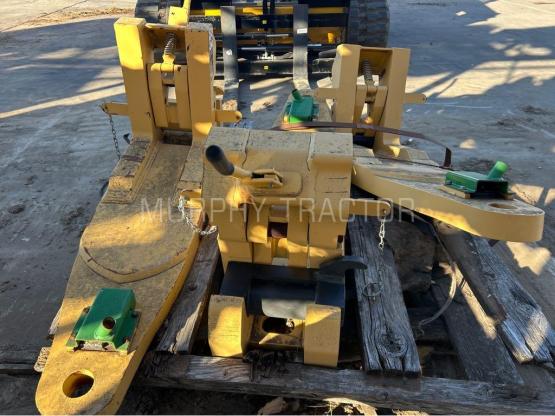 John Deere Scraper Quick Hitch Short Draw bar photo 4