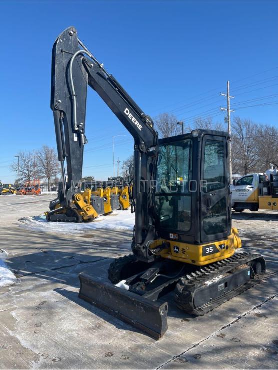 2024 John Deere 35 P