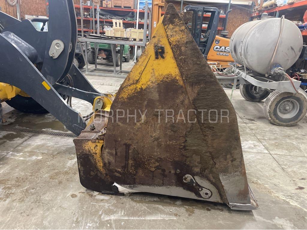 2019 Rockland 624 Wheel Loader 6 CY P/O Rollout  Bucket Image 4