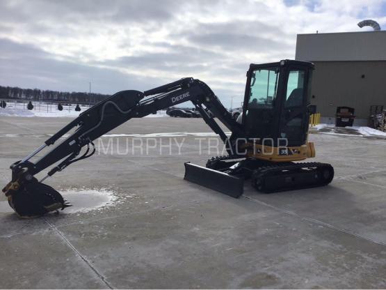 2024 John Deere 35 P photo 3