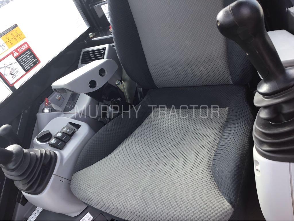 2024 John Deere 35 P Image 12