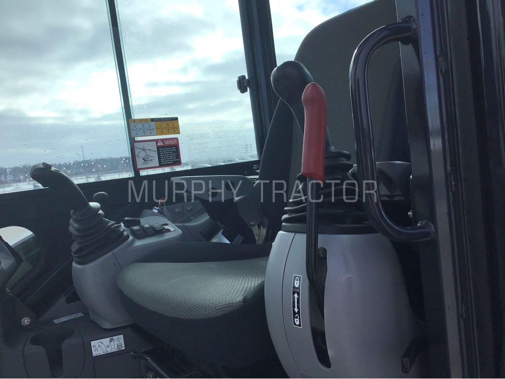 2024 John Deere 35 P Image 11