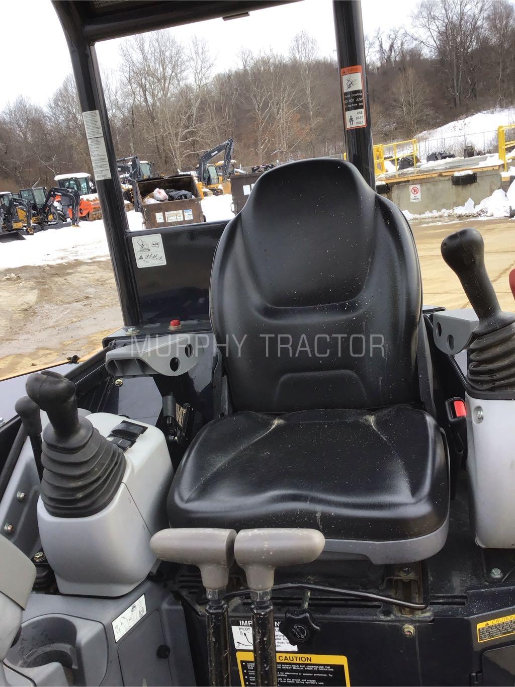 2024 John Deere 35 P Image 12