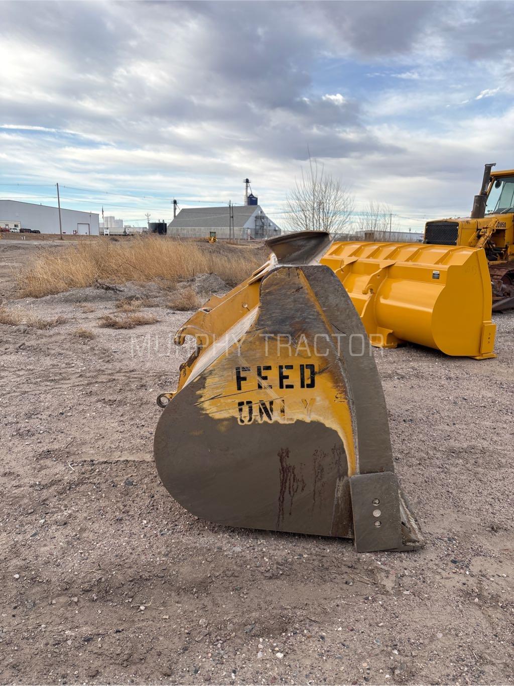 John Deere 444-624 3.5 CY JRB 416 Coupler  Bucket Image 4