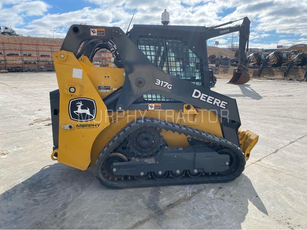 2024 John Deere 317G Image 8