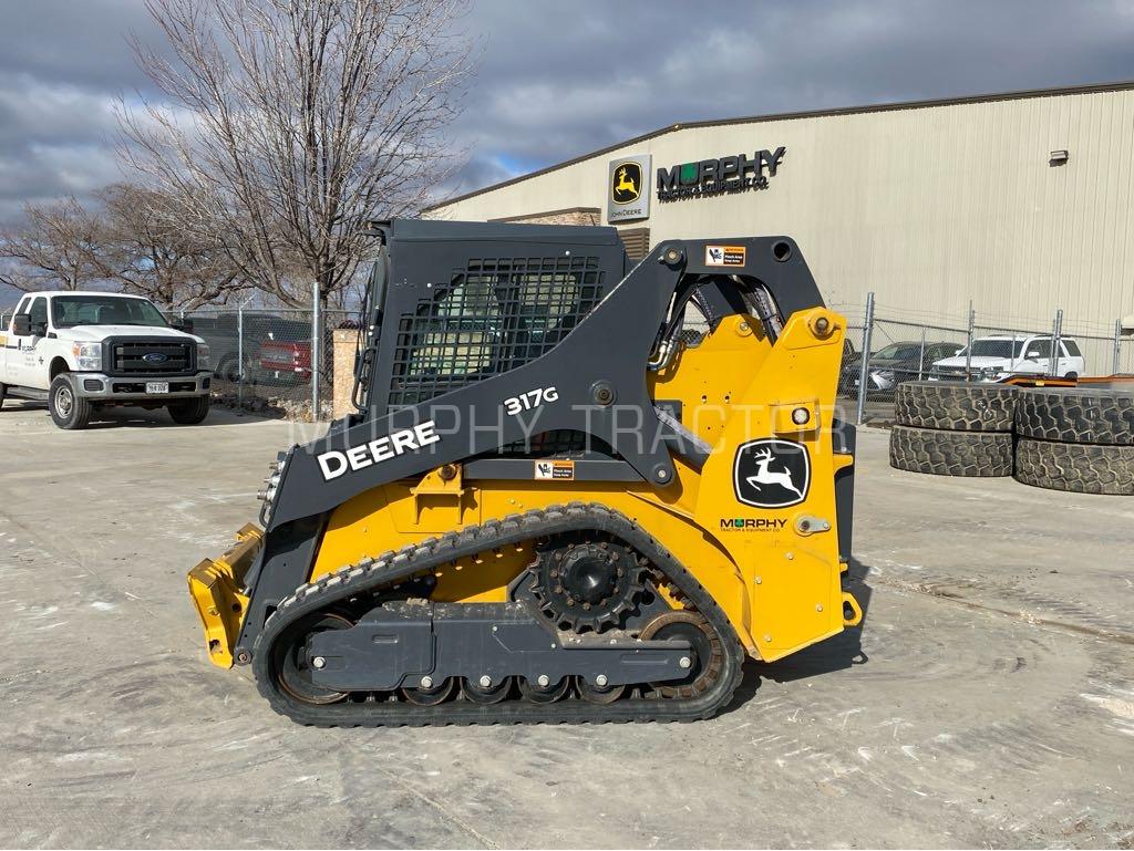 2024 John Deere 317G Image 4