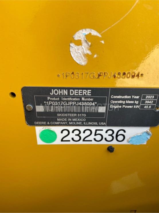 2024 John Deere 317G photo 2