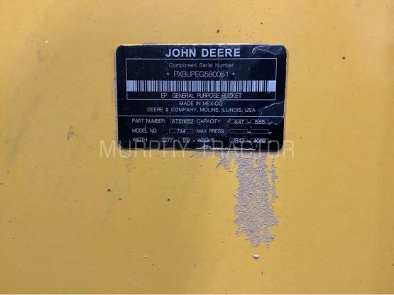 2025 John Deere 744 P photo 2