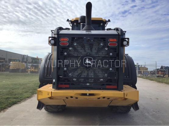 2024 John Deere 824 P photo 6