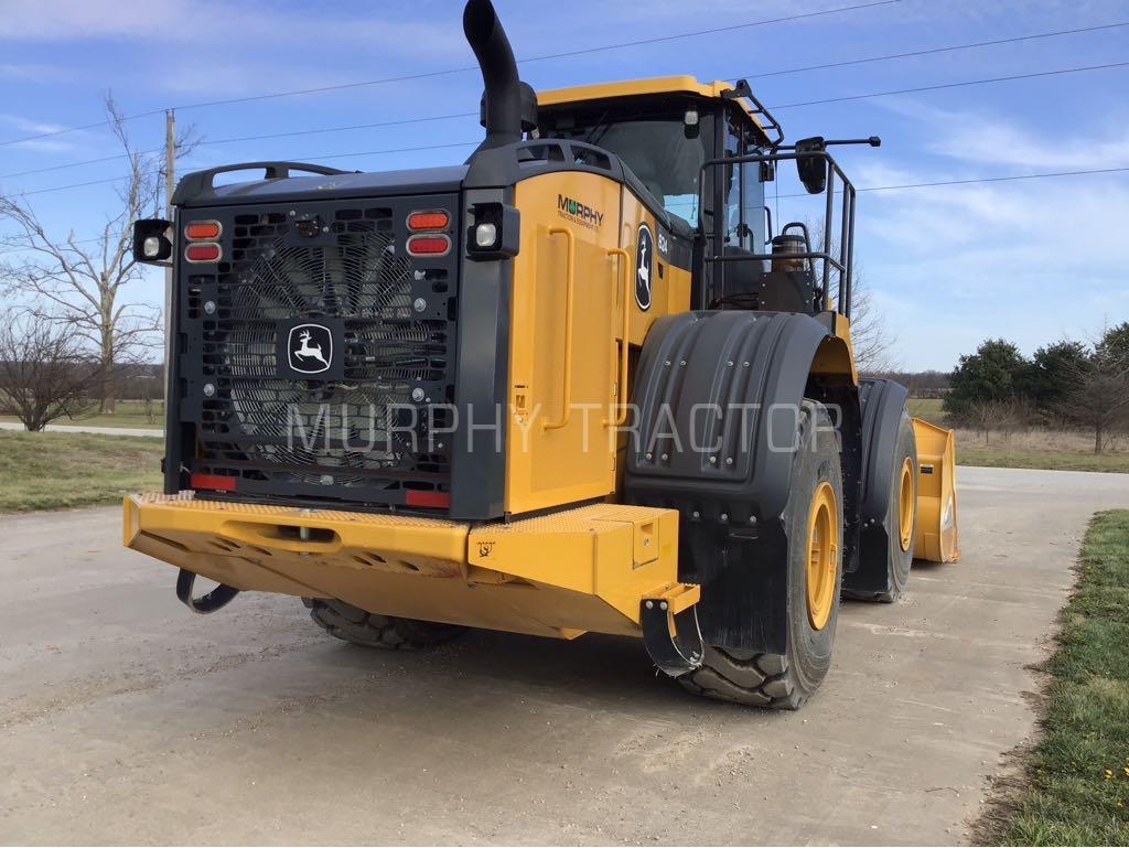 2024 John Deere 824 P Image 7