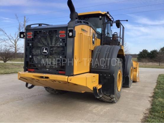 2024 John Deere 824 P photo 7