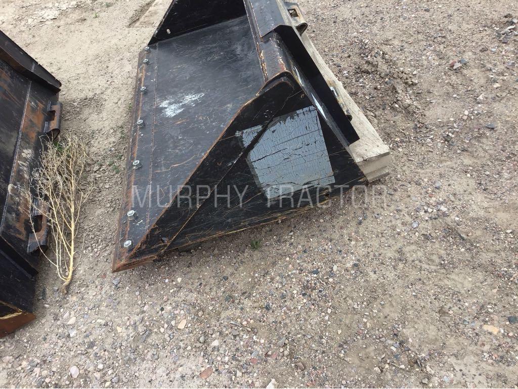 John Deere 320G  CWP Bucket Image 6