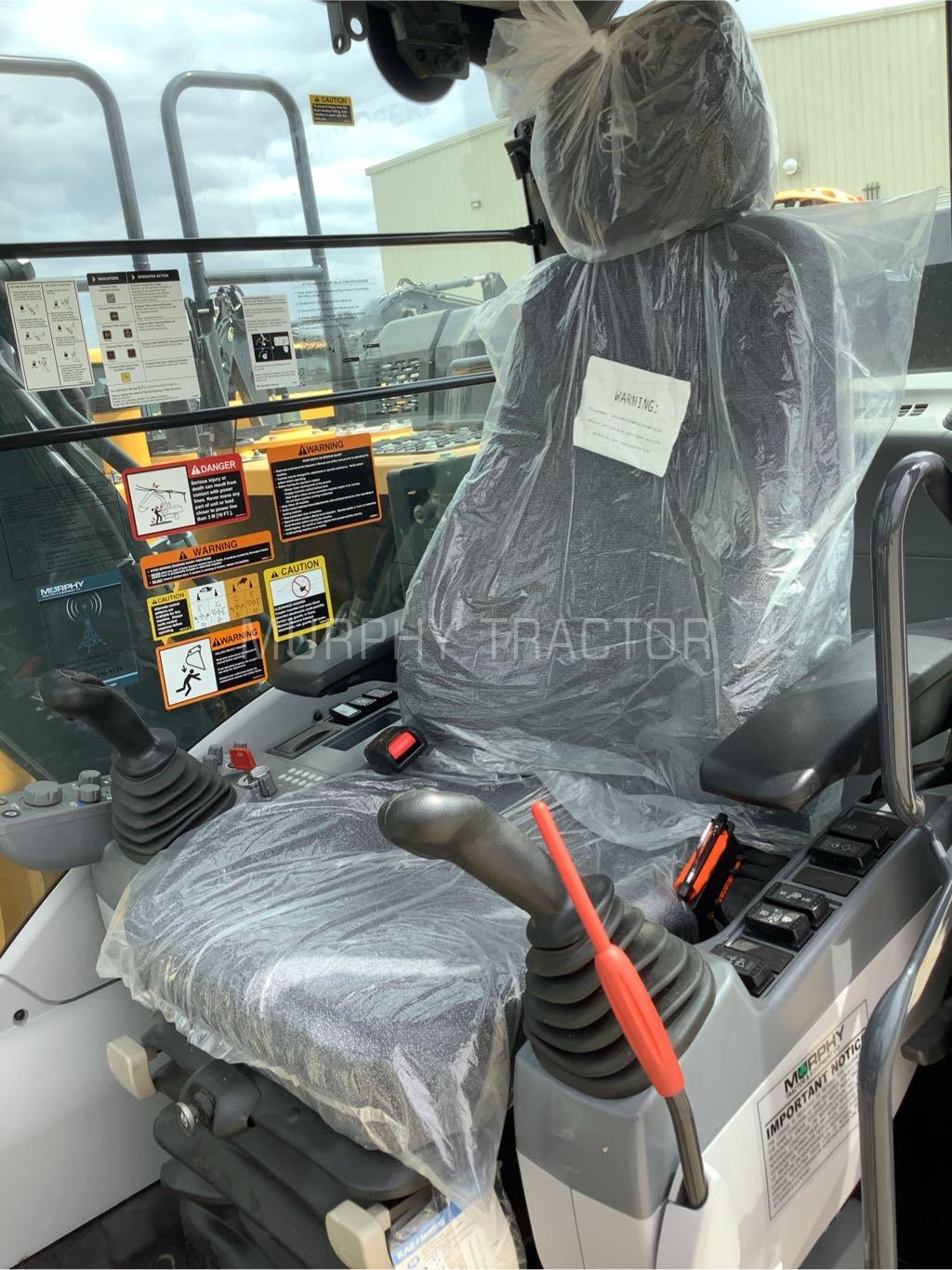 2025 John Deere 130 P Image 12