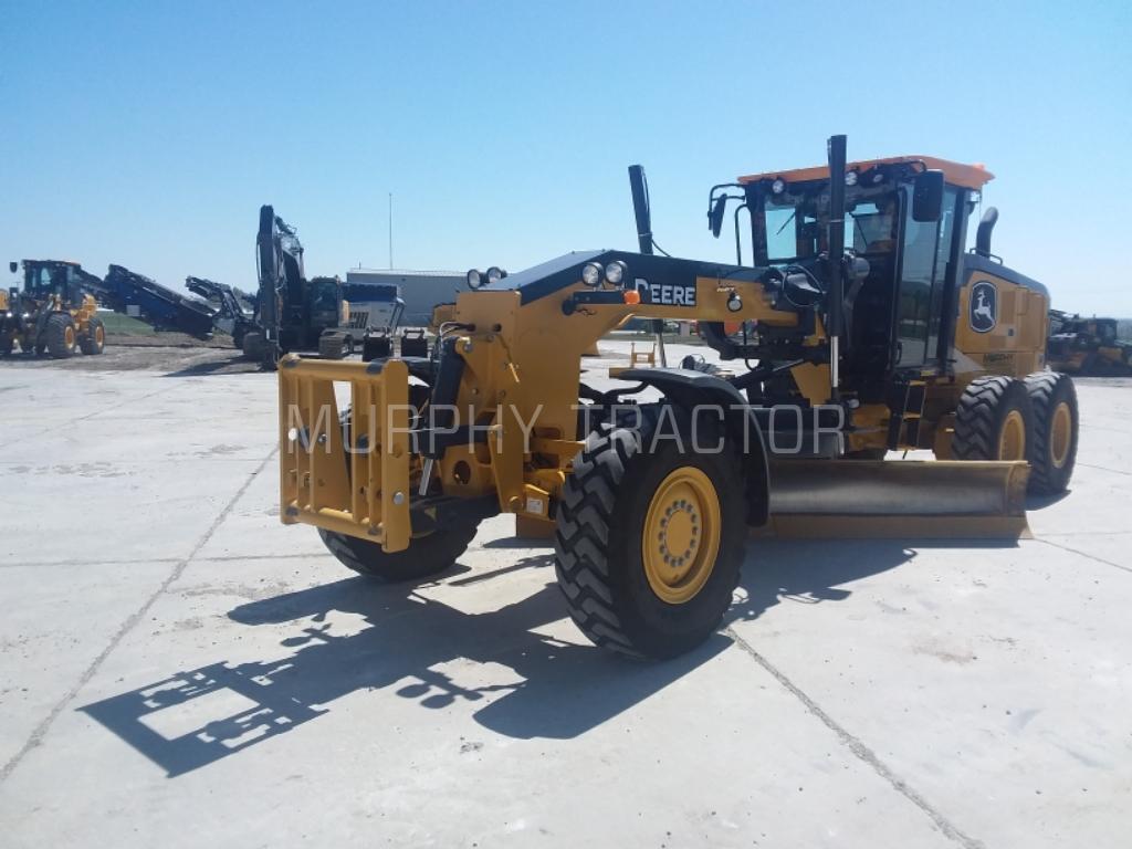 2024 John Deere 672G Image 1