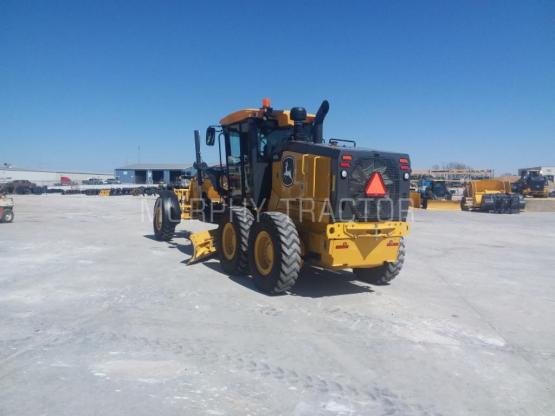 2024 John Deere 672G — 555 54285.12987