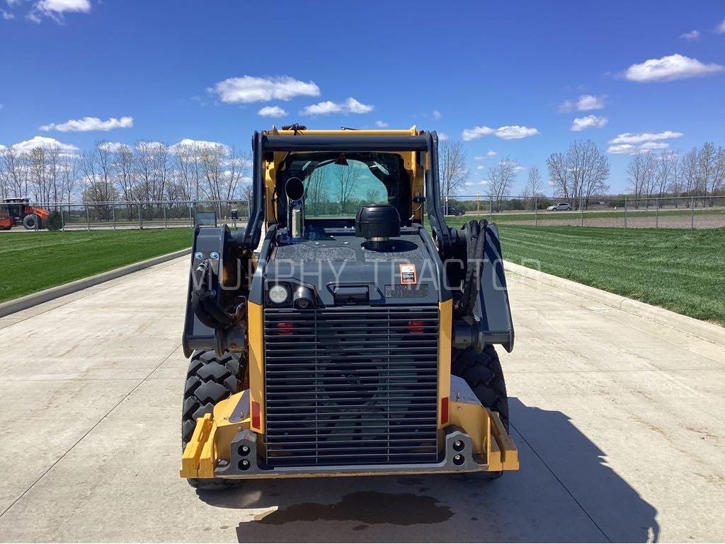 2025 John Deere 324G Image 6