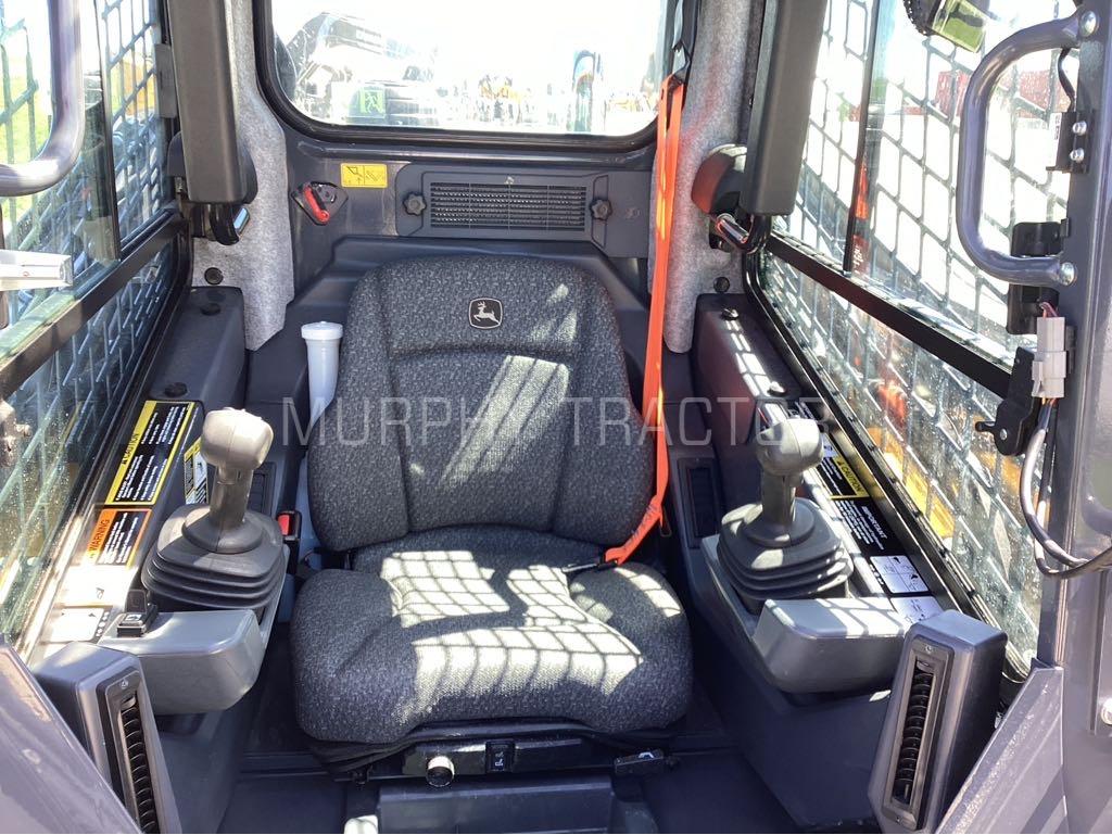 2025 John Deere 324G Image 11